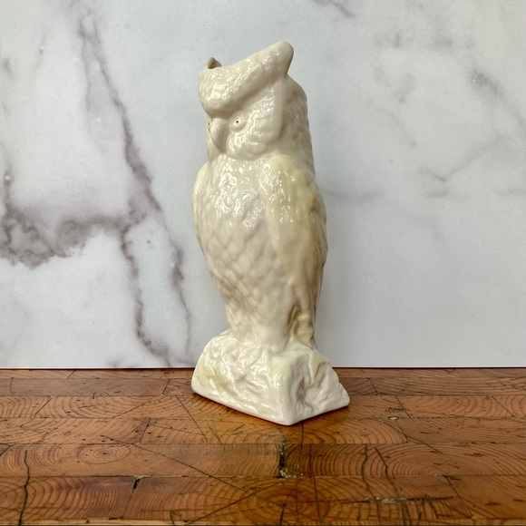 Vintage Belleek Ireland Porcelain Great Horned Owl Figural Vase ๐ฆ - Picture 3 of 8